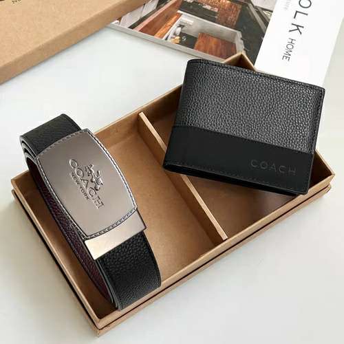 Picture of Coach Wallets _SKUfw121910897fw